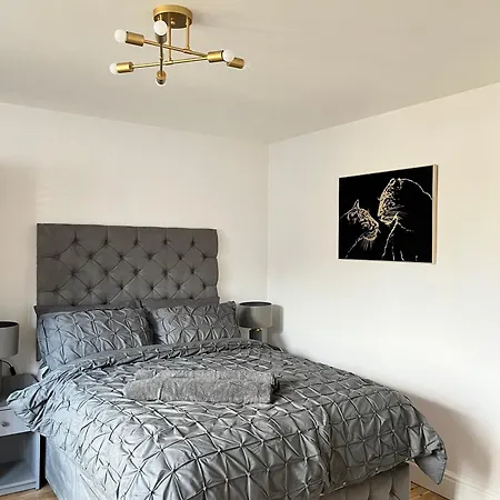 Beautiful Entire Flat In London Apartment Exterior photo