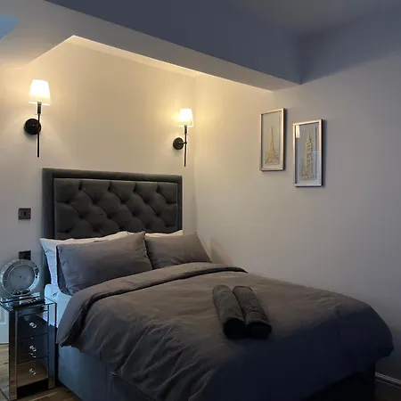 Beautiful Entire Flat In London Apartment Exterior photo