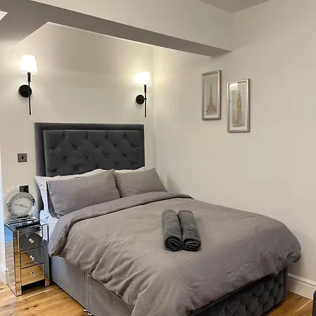Beautiful Entire Flat In London Apartment Exterior photo